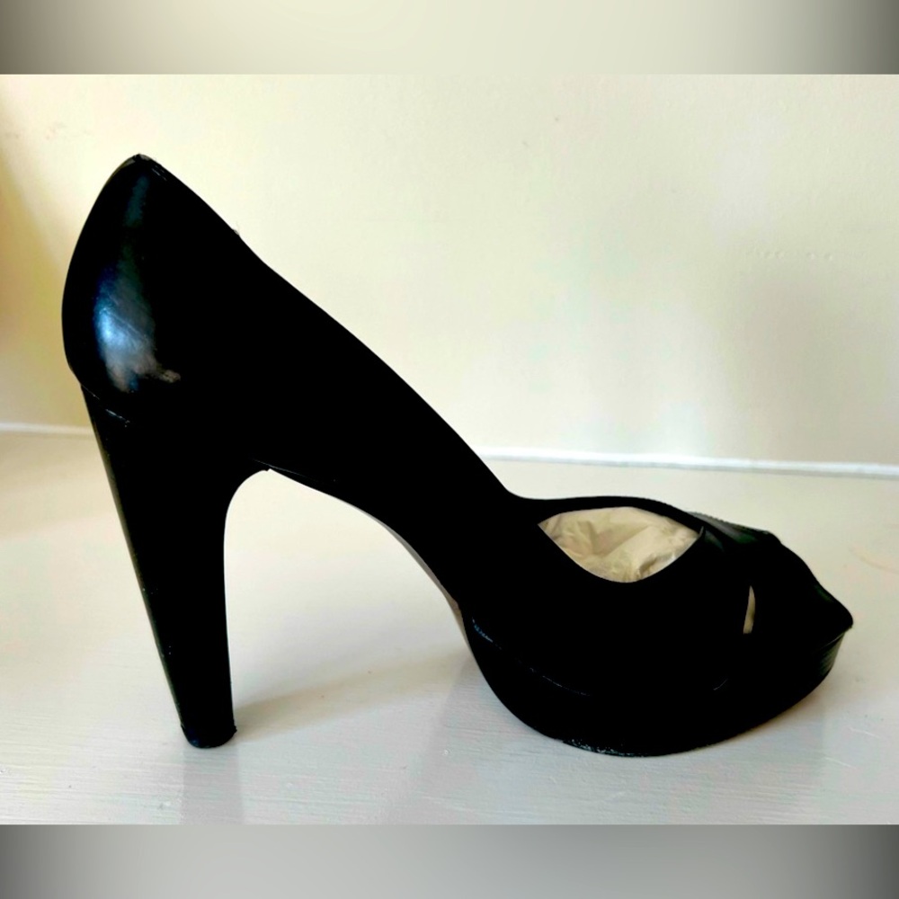 Stuart Weitzman Black Heels